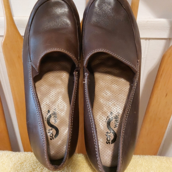 Soft Walk Ladies Leather Slip On Size 7 - Picture 1 of 7